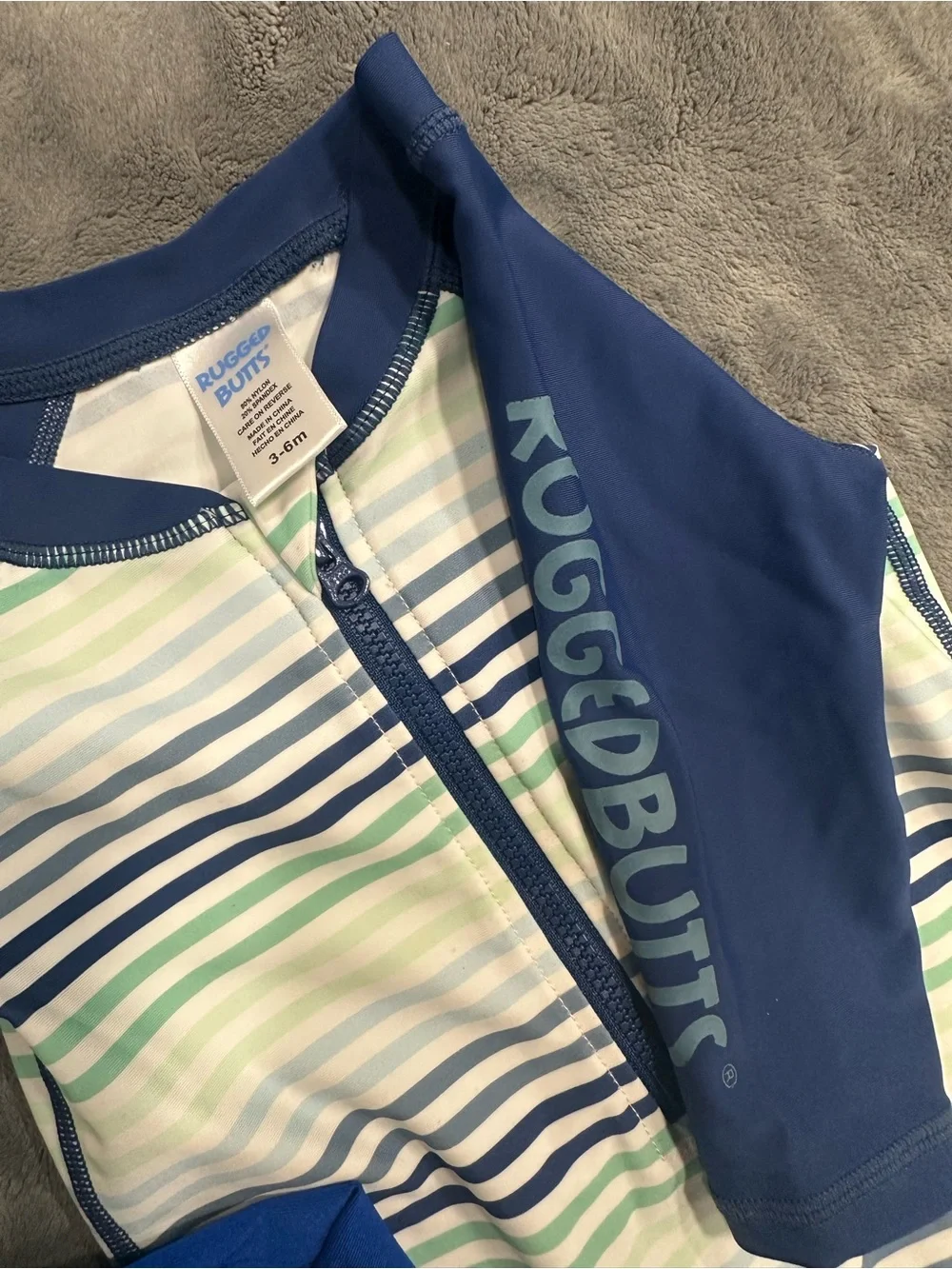 wonder nation Navy, Blue & Lime Kids Two-Piece Rashguard Swim Set with Turtle
